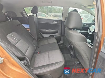 Zdjęcie 11 z 12 samochodu: 2017 KIA SPORTAGE LX VIN:KNDPM3AC8H7296319 - miniatura