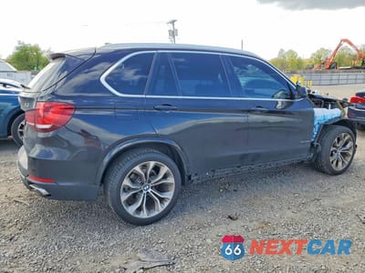 Trzecie zdjęcie samochodu z tyłu: 2018 BMW X5 SDRIVE35I VIN:5UXKR2C57J0Z21052 - miniatura
