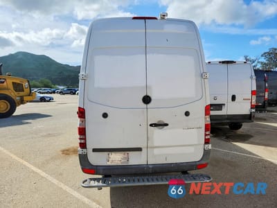 Zdjęcie 6 z 12 samochodu: 2015 MERCEDES-BENZ SPRINTER 2500 VIN:WD3PE8DB9FP135871 - miniatura