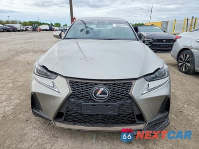 Piąte zdjęcie samochodu w środku: 2017 LEXUS IS 350 BASE VIN:JTHCE1D29H5014153 - miniatura
