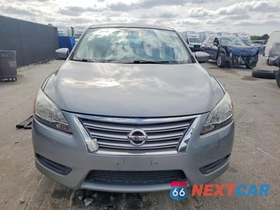 Piąte zdjęcie samochodu w środku: 2013 NISSAN SENTRA S VIN:3N1AB7AP7DL751255 - miniatura