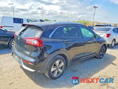 Trzecie zdjęcie samochodu z tyłu: 2019 KIA NIRO LX VIN:KNDCB3LC7K5245558 - miniatura