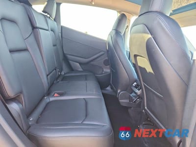 Zdjęcie 10 z 13 samochodu: 2022 TESLA MODEL Y VIN:7SAYGDEE0NF459132 - miniatura