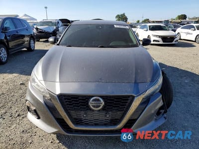 Piąte zdjęcie samochodu w środku: 2020 NISSAN ALTIMA 2.5 SR VIN:1N4BL4CV1LC234249 - miniatura