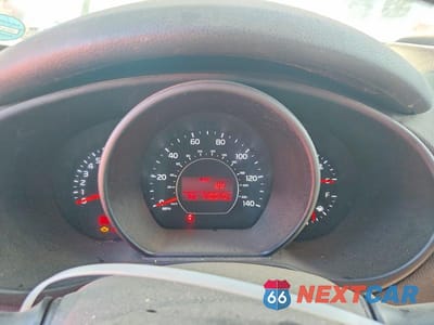 Zdjęcie 9 z 12 samochodu: 2014 KIA SOUL BASE VIN:KNDJN2A22E7062581 - miniatura