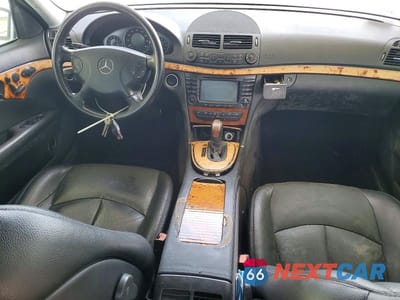 Zdjęcie 8 z 12 samochodu: 2006 MERCEDES-BENZ E-CLASS VIN:WDBUF56J06A931371 - miniatura