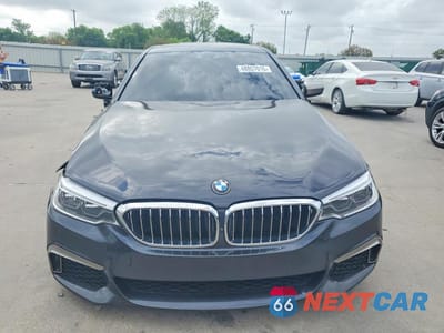 Piąte zdjęcie samochodu w środku: 2020 BMW M550XI VIN:WBAJS7C04LCD45960 - miniatura