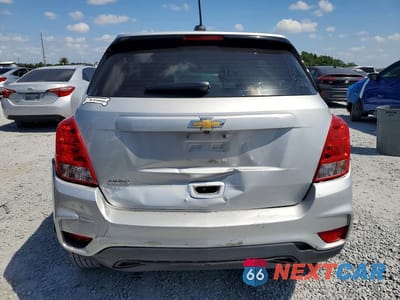 Zdjęcie 6 z 13 samochodu: 2019 CHEVROLET TRAX LS VIN:3GNCJKSB4KL291068 - miniatura