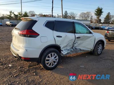 Trzecie zdjęcie samochodu z tyłu: 2017 NISSAN ROGUE S VIN:KNMAT2MV3HP501917 - miniatura