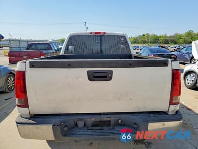 Zdjęcie 6 z 12 samochodu: 2010 GMC SIERRA K1500 SLE VIN:1GTSKVE38AZ194678 - miniatura