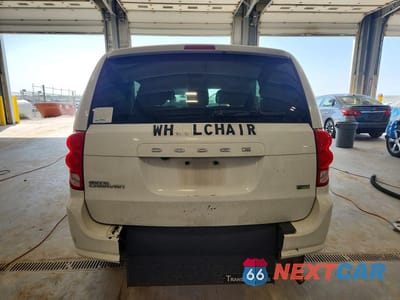 Zdjęcie 6 z 13 samochodu: 2017 DODGE GRAND CARAVAN SE VIN:2C4RDGBG7HR765321 - miniatura