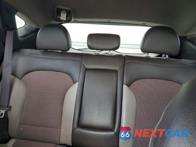 Zdjęcie 10 z 13 samochodu: 2010 HYUNDAI TUCSON GLS VIN:KM8JUCAC0AU076536 - miniatura