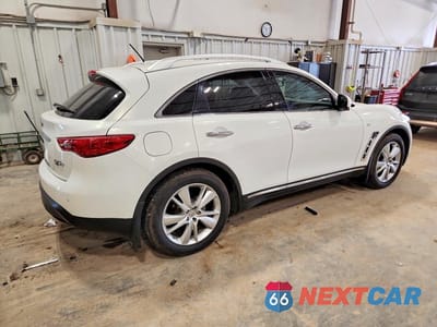 Trzecie zdjęcie samochodu z tyłu: 2015 INFINITI QX70 BASE VIN:JN8CS1MW2FM482262 - miniatura
