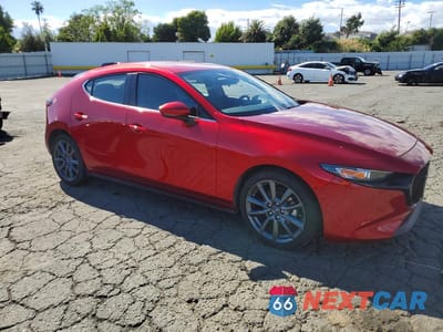 Czwarte zdjęcie samochodu z boku: 2022 MAZDA 3 SELECT VIN:JM1BPAKL1N1506777 - miniatura