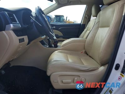 Zdjęcie 7 z 13 samochodu: 2015 TOYOTA HIGHLANDER LIMITED VIN:5TDDKRFH9FS098576 - miniatura