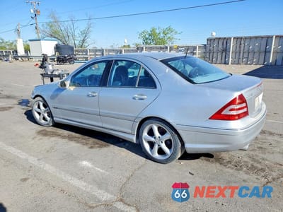 Drugie zdjęcie samochodu z przodu: 2005 MERCEDES-BENZ C 230K SPORT SEDAN VIN:WDBRF40J05F681043 - miniatura