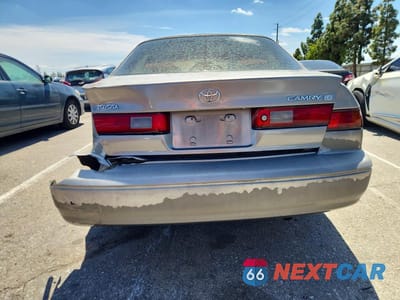 Zdjęcie 6 z 12 samochodu: 1998 TOYOTA CAMRY LE VIN:JT2BG22K3W0192966 - miniatura