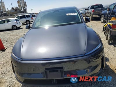 Piąte zdjęcie samochodu w środku: 2026 TESLA MODEL Y VIN:7SAYGDED5TF443870 - miniatura