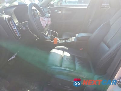 Zdjęcie 7 z 14 samochodu: 2023 VOLVO XC40 PLUS VIN:YV4L12UL0P2944239 - miniatura