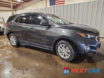 Czwarte zdjęcie samochodu z boku: 2018 CHEVROLET EQUINOX LT VIN:2GNAXSEV3J6236447 - miniatura