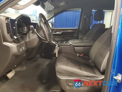 Zdjęcie 7 z 12 samochodu: 2022 CHEVROLET SILVERADO K1500 LT TRAIL BOSS VIN:3GCPDFEK3NG512645 - miniatura