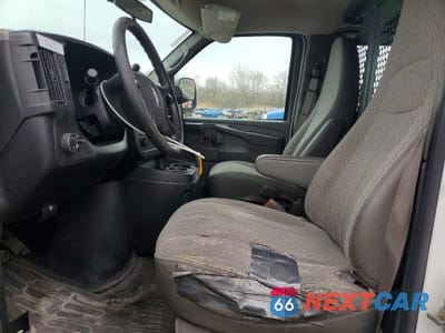 Zdjęcie 7 z 13 samochodu: 2012 GMC SAVANA G1500 VIN:1GTS7AFX1C1153001 - miniatura