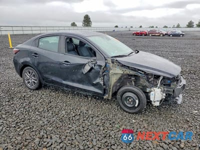 Czwarte zdjęcie samochodu z boku: 2019 TOYOTA YARIS LE VIN:3MYDLBYV7KY503197 - miniatura