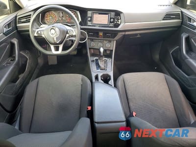 Zdjęcie 8 z 12 samochodu: 2019 VOLKSWAGEN JETTA S VIN:3VWC57BU4KM260146 - miniatura