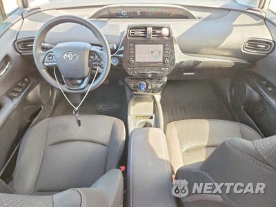 Zdjęcie 8 z 12 samochodu: 2021 TOYOTA PRIUS LE VIN:JTDKAMFU5M3152447 - miniatura