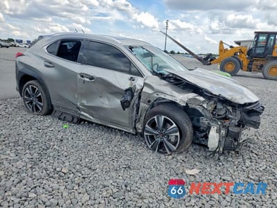 Czwarte zdjęcie samochodu z boku: 2019 LEXUS UX 250H VIN:JTHU9JBH8K2002083 - miniatura