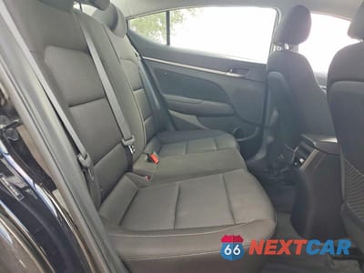 Zdjęcie 10 z 12 samochodu: 2018 HYUNDAI ELANTRA VALUE EDITION VIN:5NPD84LF7JH392402 - miniatura