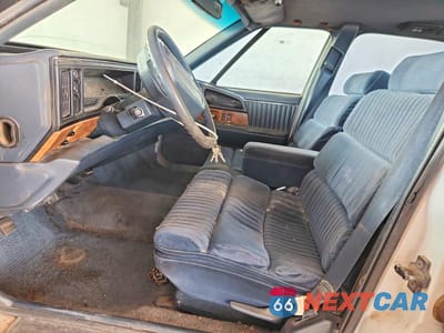 Zdjęcie 7 z 12 samochodu: 1993 BUICK PARK AVENUE VIN:1G4CW53L4P1633499 - miniatura