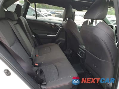 Zdjęcie 10 z 12 samochodu: 2024 TOYOTA RAV4 PRIME SE VIN:JTMAB3FV7RD174852 - miniatura