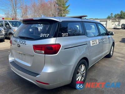 Czwarte zdjęcie samochodu z boku: 2016 KIA SEDONA L VIN:KNDMA5C13G6111570 - miniatura