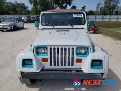 Piąte zdjęcie samochodu w środku: 1993 JEEP WRANGLER / YJ RENEGADE VIN:1J4FY69S0PP216839 - miniatura