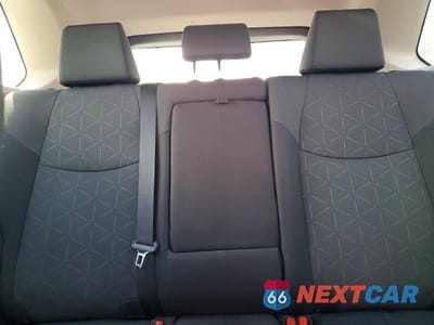 Zdjęcie 10 z 13 samochodu: 2025 TOYOTA RAV4 XLE VIN:2T3W1RFV0SW368580 - miniatura