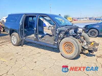 Czwarte zdjęcie samochodu z boku: 2015 CADILLAC ESCALADE ESV PLATINUM VIN:1GYS4UKJ8FR596905 - miniatura