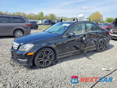 2013 MERCEDES-BENZ C 300 4MATIC WDDGF8AB2DR281267 - główne zdjęcie licytacji z USA - miniatura
