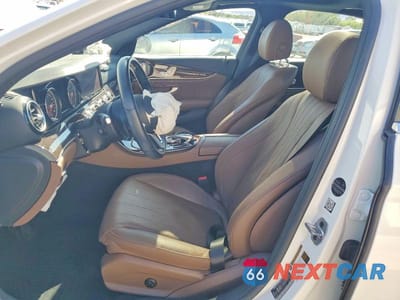 Zdjęcie 7 z 12 samochodu: 2019 MERCEDES-BENZ E 300 VIN:WDDZF4JB6KA563909 - miniatura
