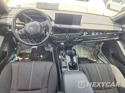 Zdjęcie 8 z 12 samochodu: 2024 HONDA ACCORD HYBRID SPORT VIN:1HGCY2F57RA025331 - miniatura