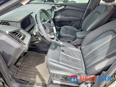 Zdjęcie 7 z 14 samochodu: 2024 AUDI Q4 E-TRON PREMIUM PLUS VIN:WA1LUBFZ2RP039349 - miniatura