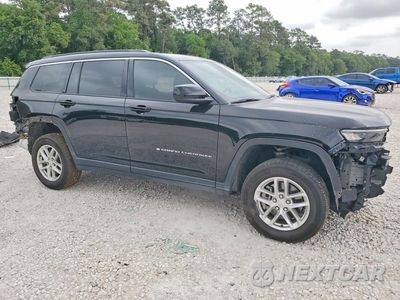 Czwarte zdjęcie samochodu z boku: 2024 JEEP GRAND CHEROKEE L LAREDO VIN:1C4RJJAG2R8558484 - miniatura