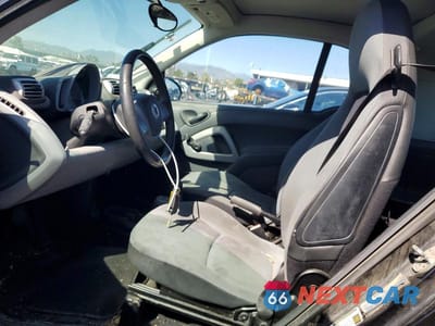 Zdjęcie 7 z 12 samochodu: 2008 SMART FORTWO PURE VIN:WMEEJ31X68K159803 - miniatura