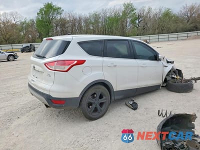 Trzecie zdjęcie samochodu z tyłu: 2015 FORD ESCAPE SE VIN:1FMCU9G91FUB32255 - miniatura