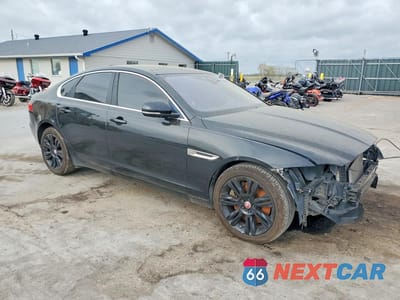 Czwarte zdjęcie samochodu z boku: 2016 JAGUAR XF PREMIUM VIN:SAJBD4BV9GCY21816 - miniatura