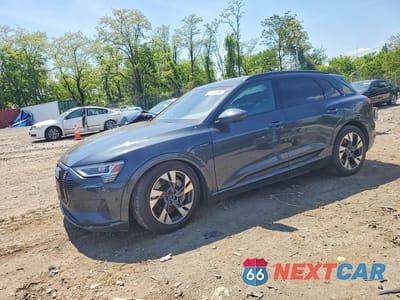 2022 AUDI E-TRON PREMIUM WA1AAAGE0NB009960 - główne zdjęcie licytacji z USA - miniatura