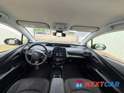 Zdjęcie 9 z 14 samochodu: 2019 TOYOTA PRIUS LE VIN:JTDKARFU5K3069420 - miniatura