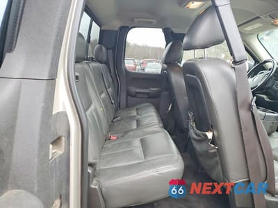 Zdjęcie 10 z 11 samochodu: 2009 GMC SIERRA K1500 SLE VIN:1GTEK29J09Z159682 - miniatura