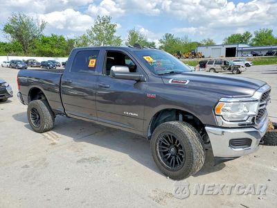 Czwarte zdjęcie samochodu z boku: 2021 RAM 2500 TRADESMAN VIN:3C6UR5CJ8MG696916 - miniatura