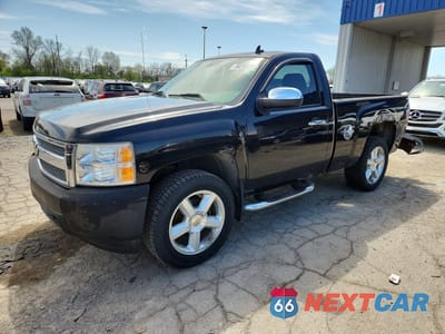 2007 CHEVROLET SILVERADO K1500 1GCEK14C67Z555048 - główne zdjęcie licytacji z USA - miniatura